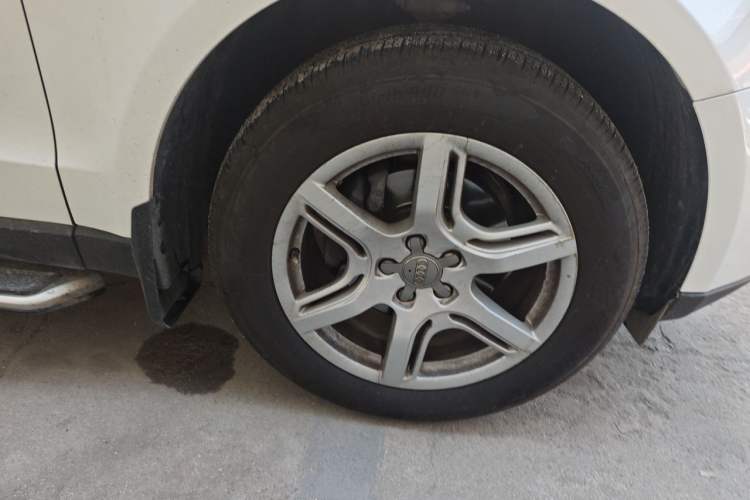 Used Audi Q5 2012 2.0TFSI Technology Model Right Front Wheel Hub