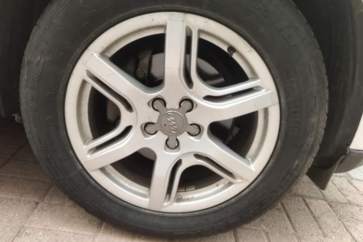 Used Audi Q5 2012 2.0TFSI Technology Model Right Front Wheel Hub