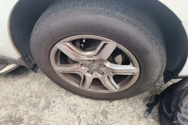 Used Audi Q5 2012 2.0TFSI Technology Model Right Front Wheel Hub