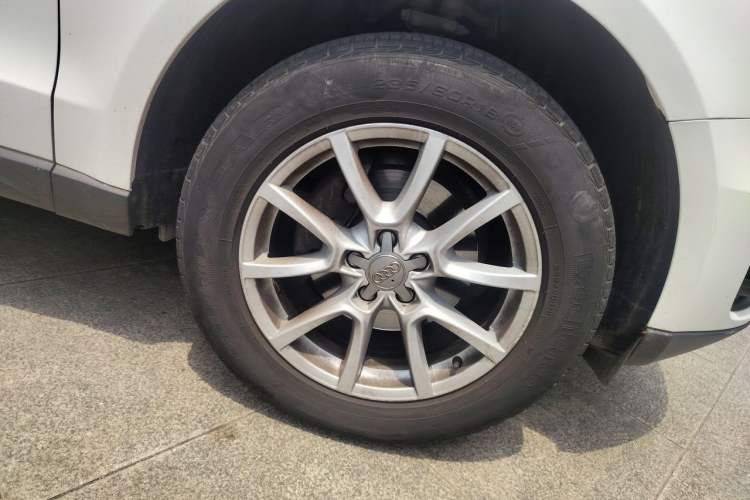 Used Audi Q5 2012 2.0TFSI Comfort Version Right Front Wheel Hub