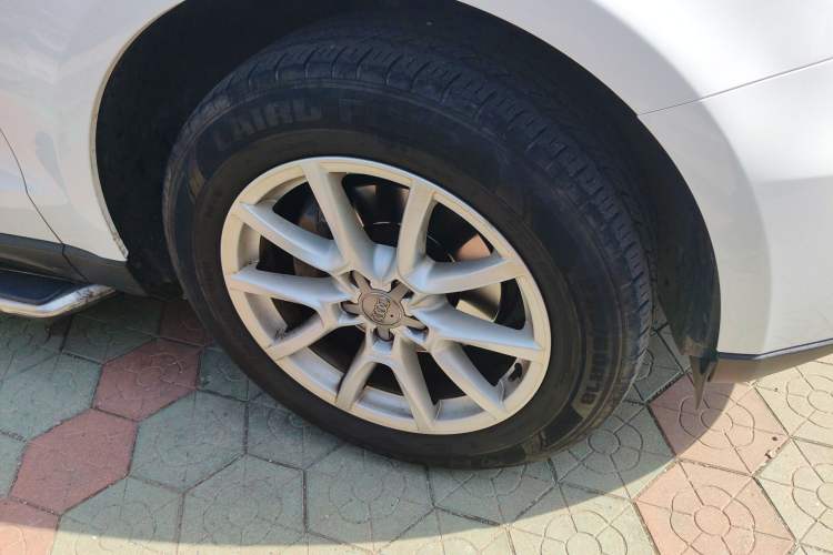 Used Audi Q5 2012 2.0TFSI Comfort Version Right Front Wheel Hub