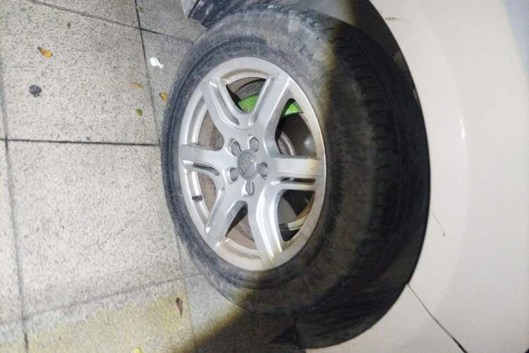 Used Audi Q5 2012 2.0TFSI Technology Model Right Front Wheel Hub