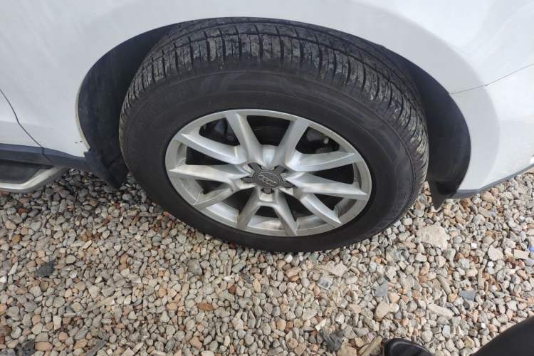 Used Audi Q5 2012 2.0TFSI Comfort Version Right Front Wheel Hub