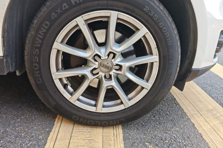 Used Audi Q5 2012 2.0TFSI Comfort Version Right Front Wheel Hub