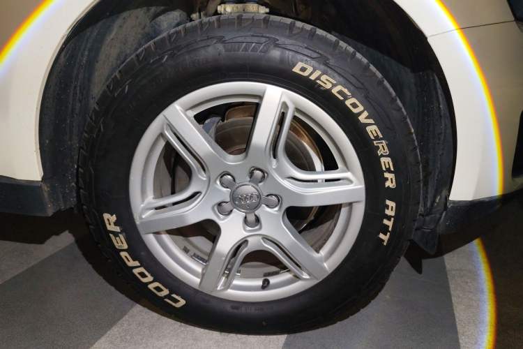 Used Audi Q5 2012 2.0TFSI Technology Model Right Front Wheel Hub
