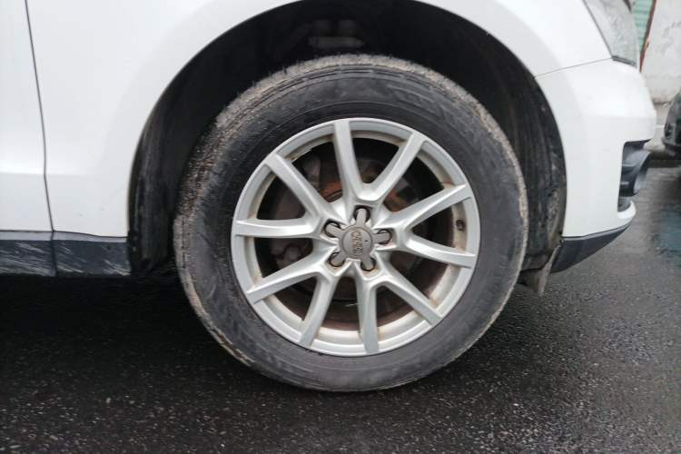 Used Audi Q5 2012 2.0TFSI Comfort Version Right Front Wheel Hub