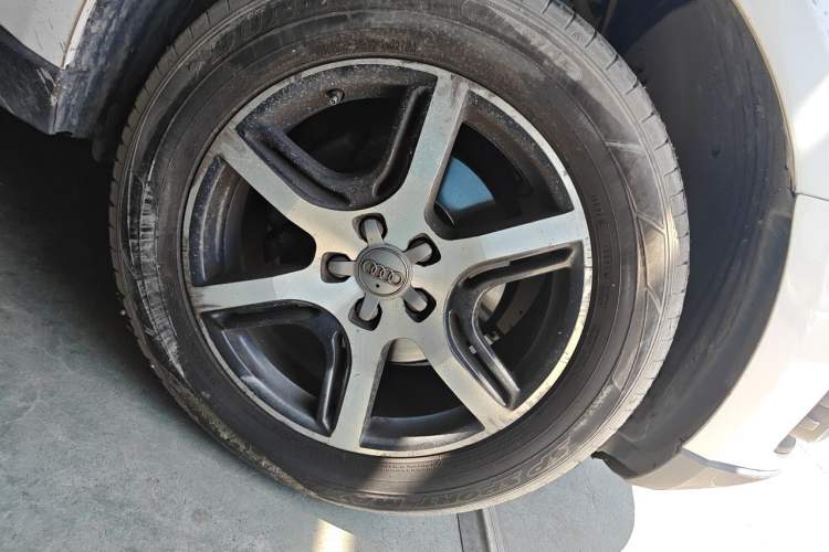 Used Audi Q5 2012 2.0TFSI Technology Model Right Front Wheel Hub