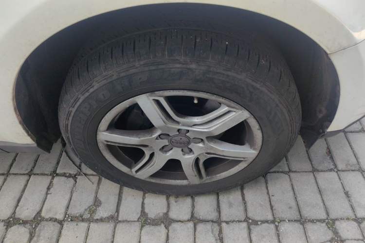 Used Audi Q5 2012 2.0TFSI Technology Model Right Front Wheel Hub