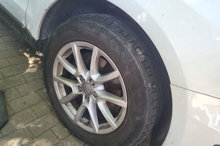 Used Audi Q5 2012 2.0TFSI Comfort Version Right Front Wheel Hub