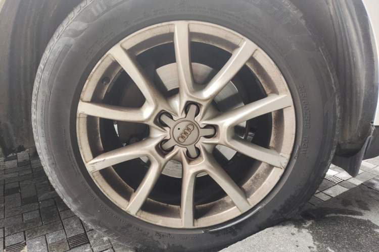 Used Audi Q5 2012 2.0TFSI Comfort Version Right Front Wheel Hub