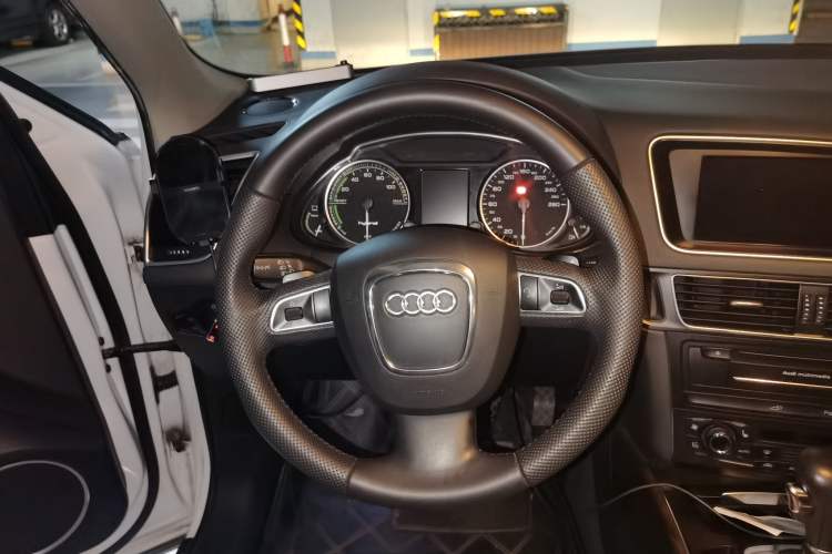 Used Audi Q5 2012 2.0TFSI hybrid Steering Wheel