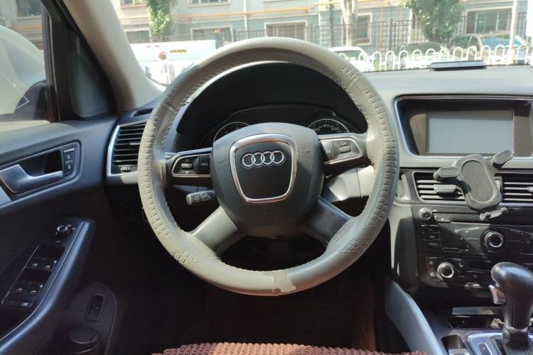 Used Audi Q5 2012 2.0TFSI Technology Model Steering Wheel