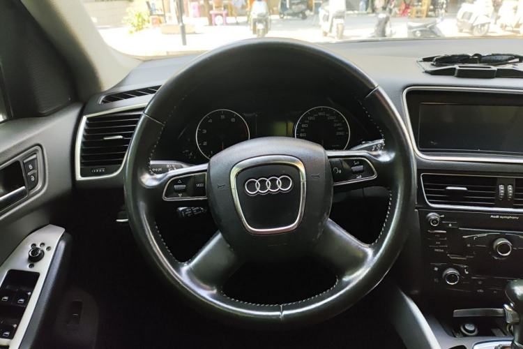Used Audi Q5 2012 2.0TFSI Comfort Version Steering Wheel