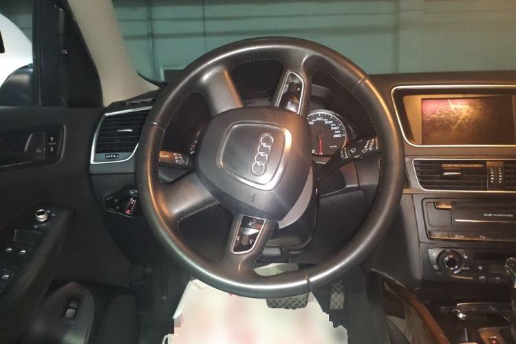 Used Audi Q5 2012 2.0TFSI Comfort Version Steering Wheel