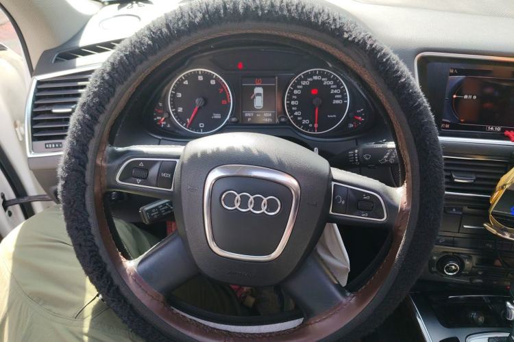 Used Audi Q5 2012 2.0TFSI Comfort Version Steering Wheel