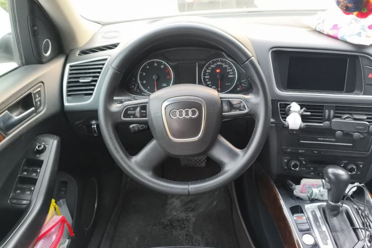 Used Audi Q5 2012 2.0TFSI Comfort Version Steering Wheel