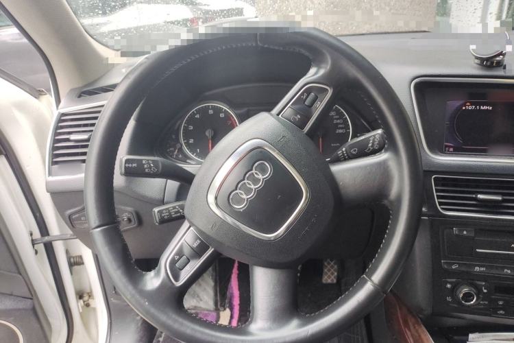 Used Audi Q5 2012 2.0TFSI Comfort Version Steering Wheel