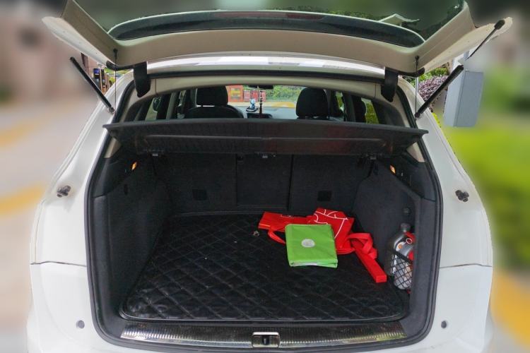 Used Audi Q5 2012 2.0TFSI Technology Model Trunk