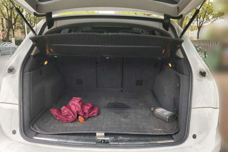 Used Audi Q5 2012 2.0TFSI Technology Model Trunk