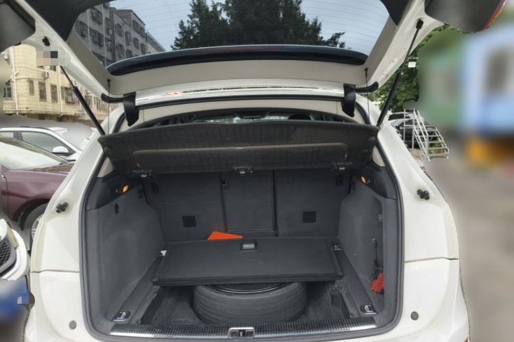 Used Audi Q5 2012 2.0TFSI Technology Model Trunk