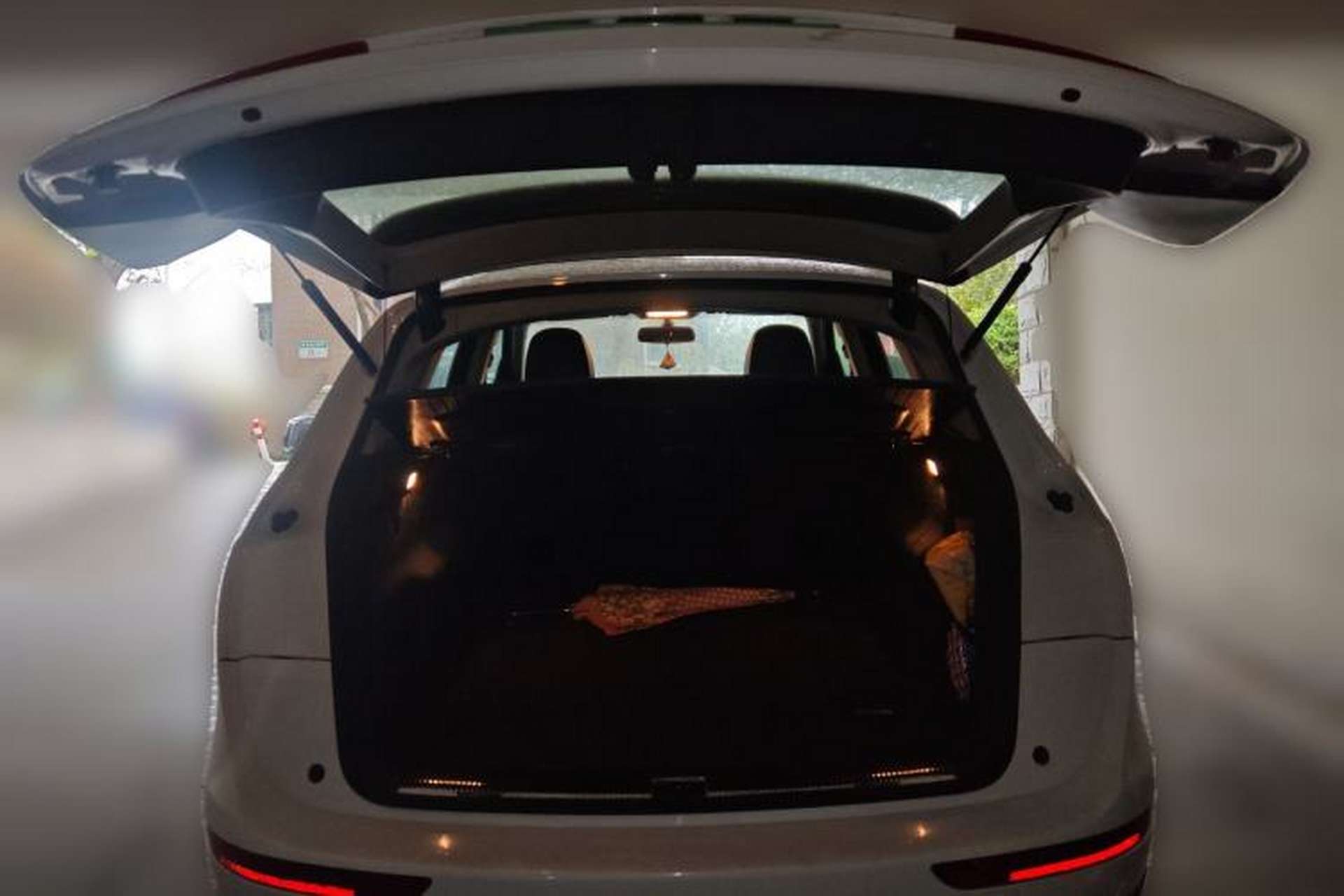 Used Audi Q5 2012 2.0TFSI Technology Model Trunk