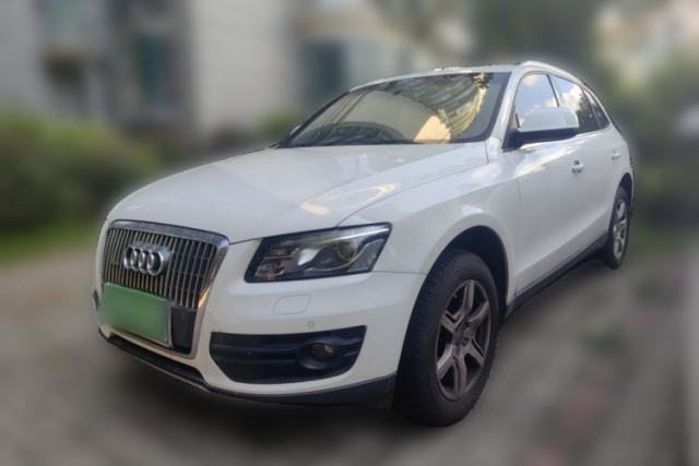 Ojetý Audi Q5 2012 2.0TFSI Technology Model