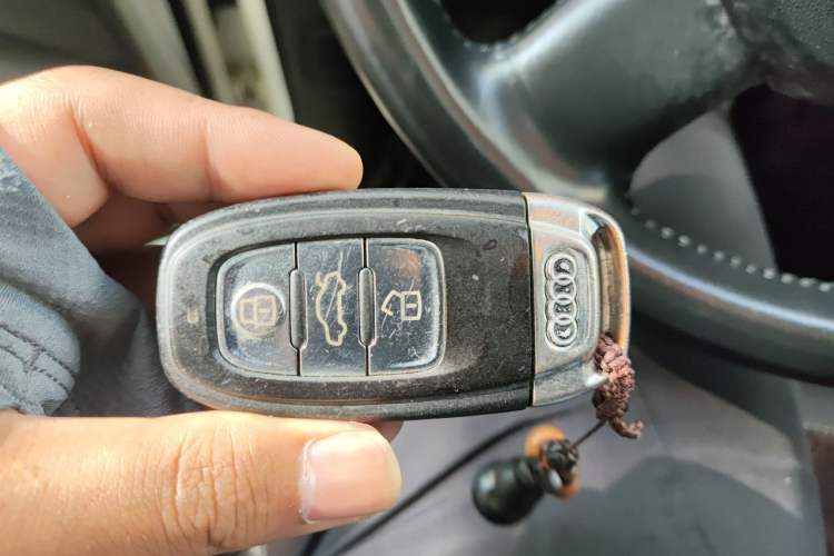 Used Audi Q5 2012 2.0TFSI Comfort Version Vehicle Key