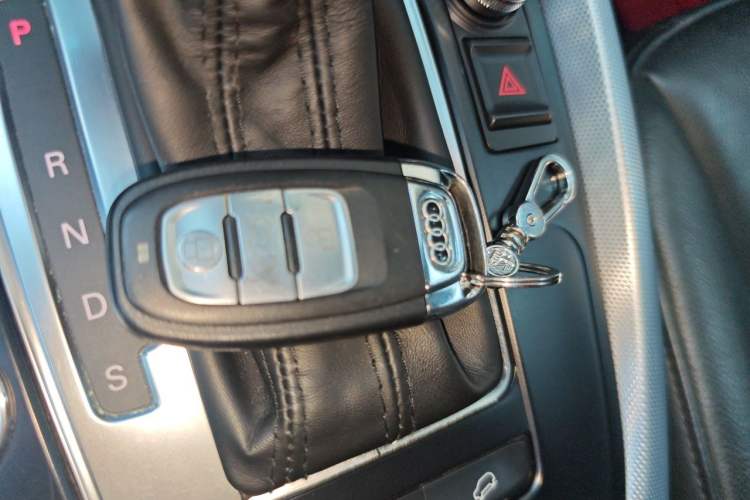 Used Audi Q5 2012 2.0TFSI Comfort Version Vehicle Key