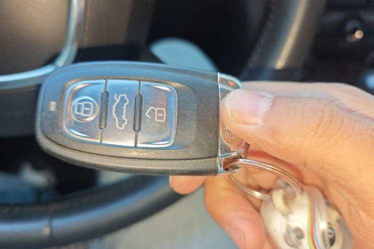 Used Audi Q5 2012 2.0TFSI Technology Model Vehicle Key
