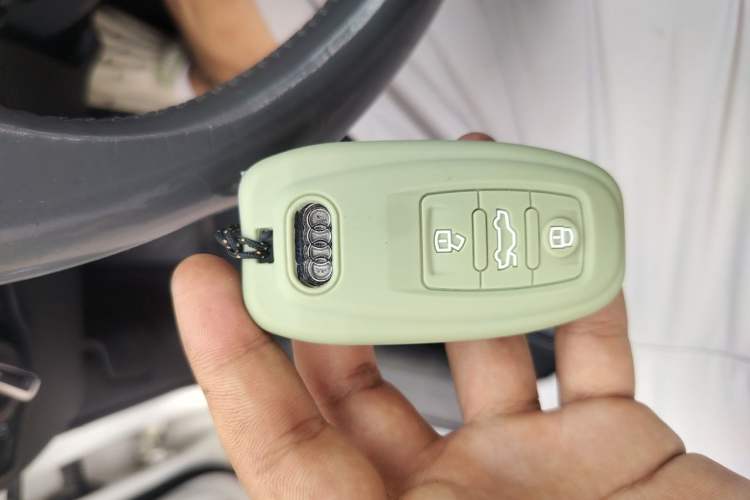 Used Audi Q5 2012 2.0TFSI Comfort Version Vehicle Key