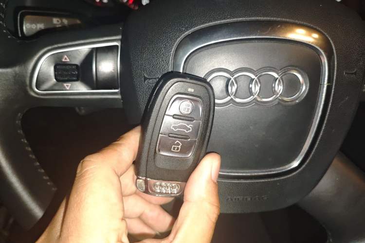 Used Audi Q5 2012 2.0TFSI Comfort Version Vehicle Key