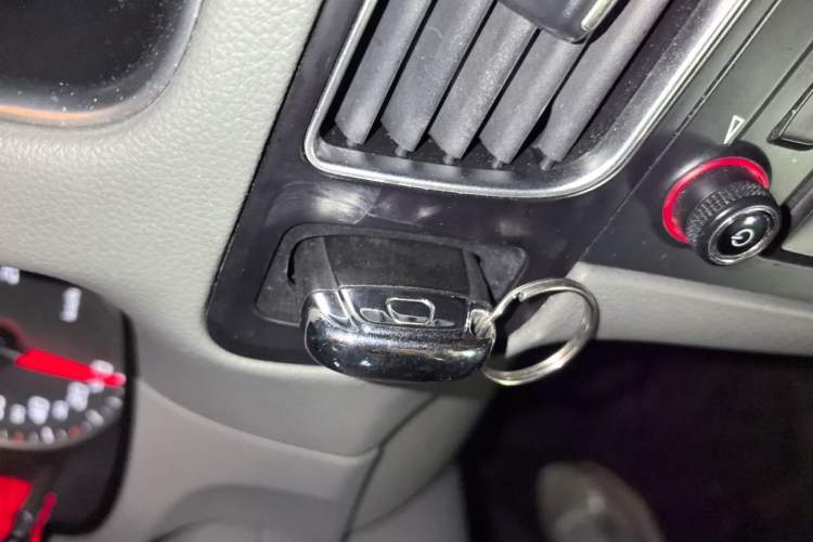 Used Audi Q5 2012 2.0TFSI Technology Model Vehicle Key