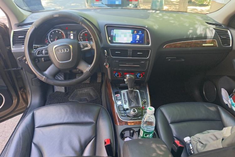 Used Audi Q5 2012 2.0TFSI Comfort Version Center Console
