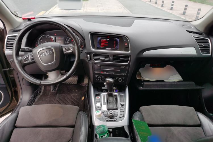 Used Audi Q5 2012 2.0TFSI Dynamic Edition Center Console