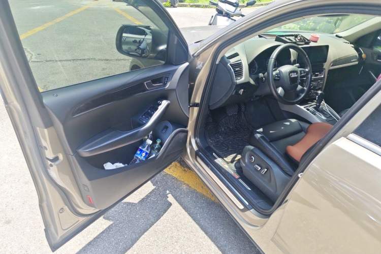 Used Audi Q5 2012 2.0TFSI Trendy Edition Driver Seat