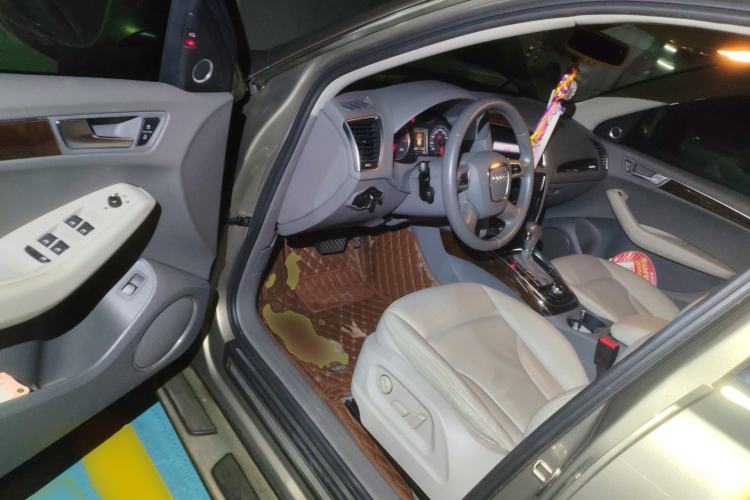 Used Audi Q5 2012 2.0TFSI Comfort Version Driver Seat