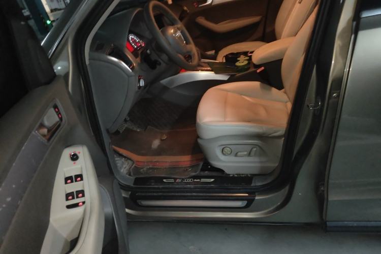 Used Audi Q5 2012 2.0TFSI Technology Model Driver Seat