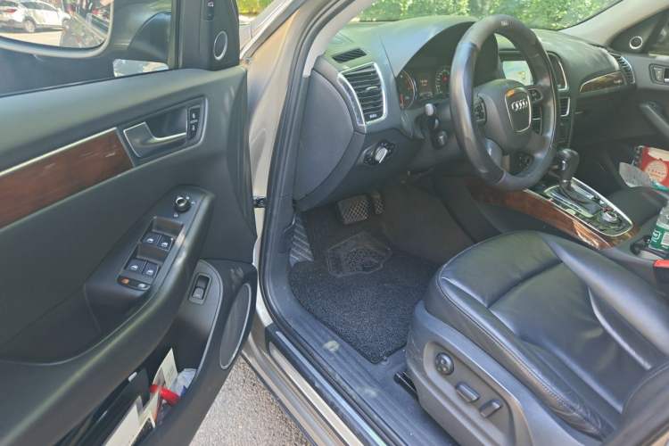 Used Audi Q5 2012 2.0TFSI Comfort Version Driver Seat