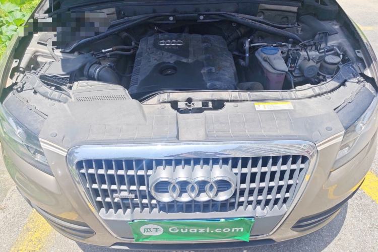 Used Audi Q5 2012 2.0TFSI Trendy Edition Engine Bay