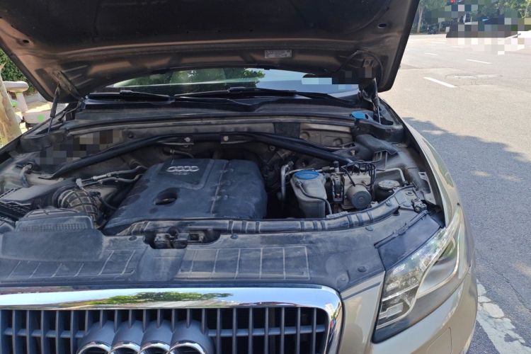 Used Audi Q5 2012 2.0TFSI Comfort Version Engine Bay Left