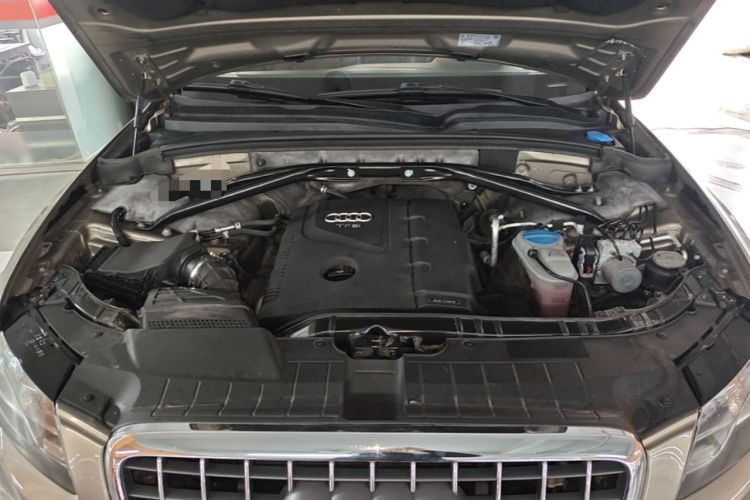 Used Audi Q5 2012 2.0TFSI Luxury Edition Engine Bay