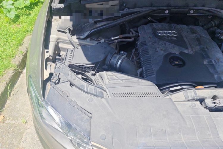 Used Audi Q5 2012 2.0TFSI Trendy Edition Engine Bay Right
