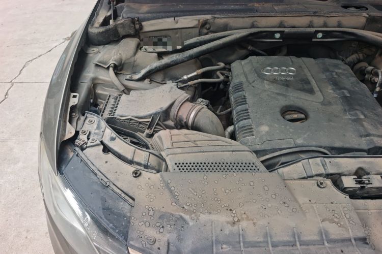 Used Audi Q5 2012 2.0TFSI Trendy Edition Engine Bay Right