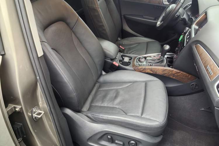 Used Audi Q5 2012 2.0TFSI Luxury Edition Exterior 4