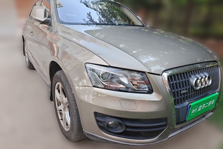 Used Audi Q5 2012 2.0TFSI Technology Model Front Right 45 Deg