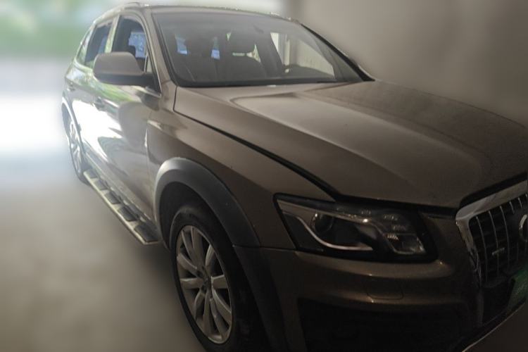 Used Audi Q5 2012 2.0TFSI Luxury Edition Front Right 45 Deg