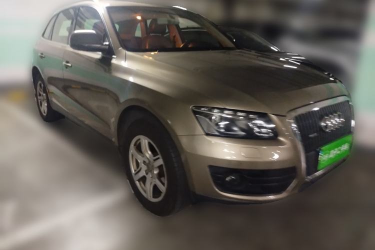 Used Audi Q5 2012 2.0TFSI Technology Model Front Right 45 Deg