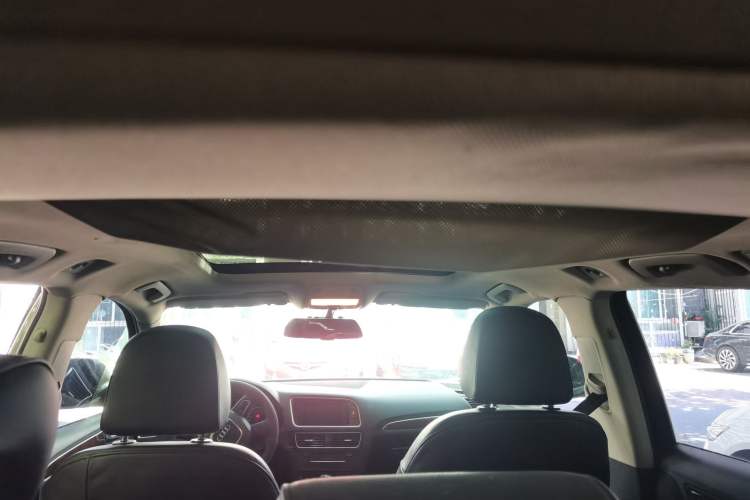 Used Audi Q5 2012 2.0TFSI Comfort Version Headliner
