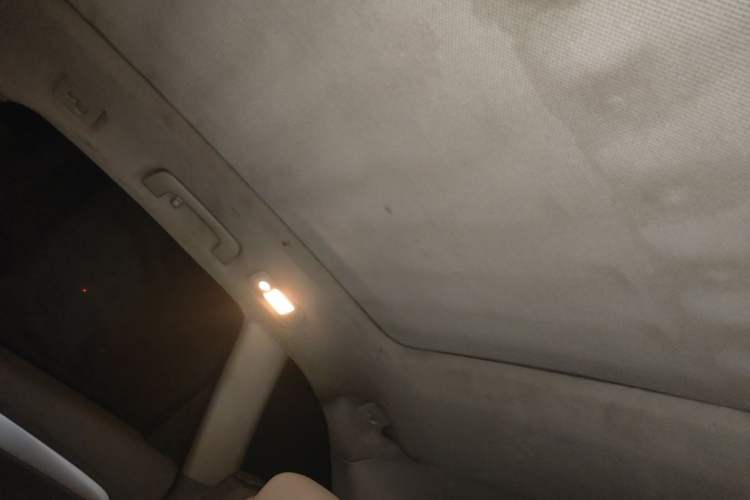 Used Audi Q5 2012 2.0TFSI Technology Model Headliner