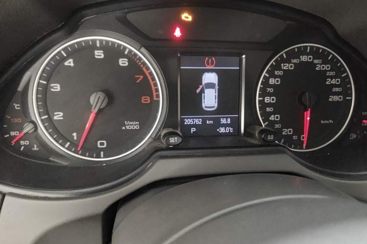 Used Audi Q5 2012 2.0TFSI Luxury Edition Instrument Cluster